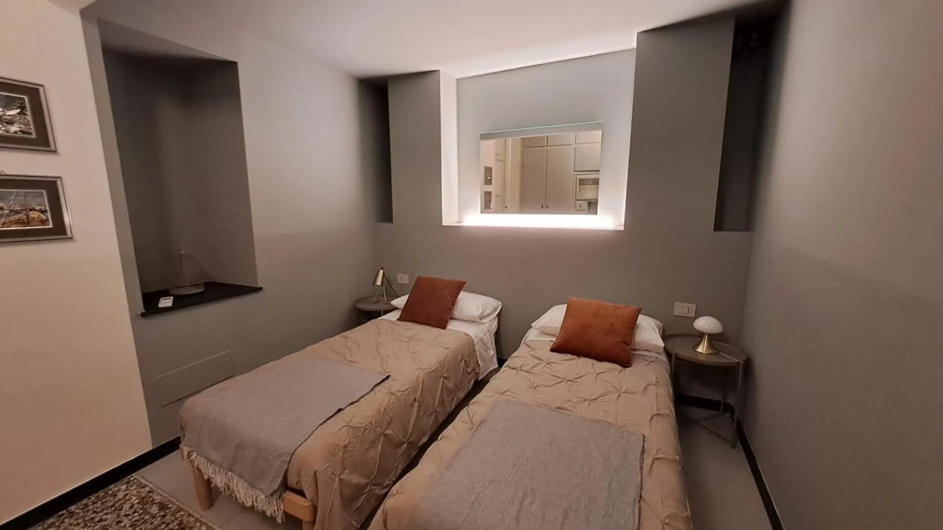 Appartamento L'Alcova B&B, A Due Passi Dal Centro Genova
